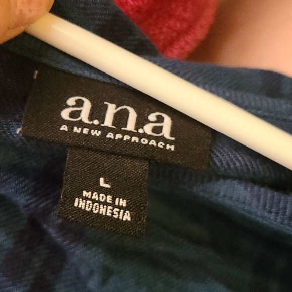 Blouse - Picture 2 of 2